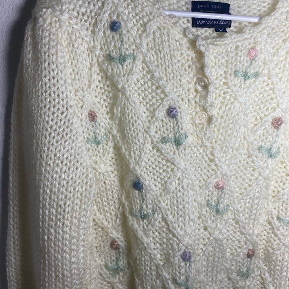 Hand Knit Lady Van Heusen sweater size M white/cream excellent condition - Picture 4 of 9